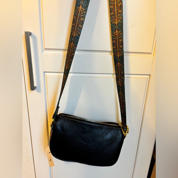 Ivy & Taylor Crossbody bag - Picture 1 of 3